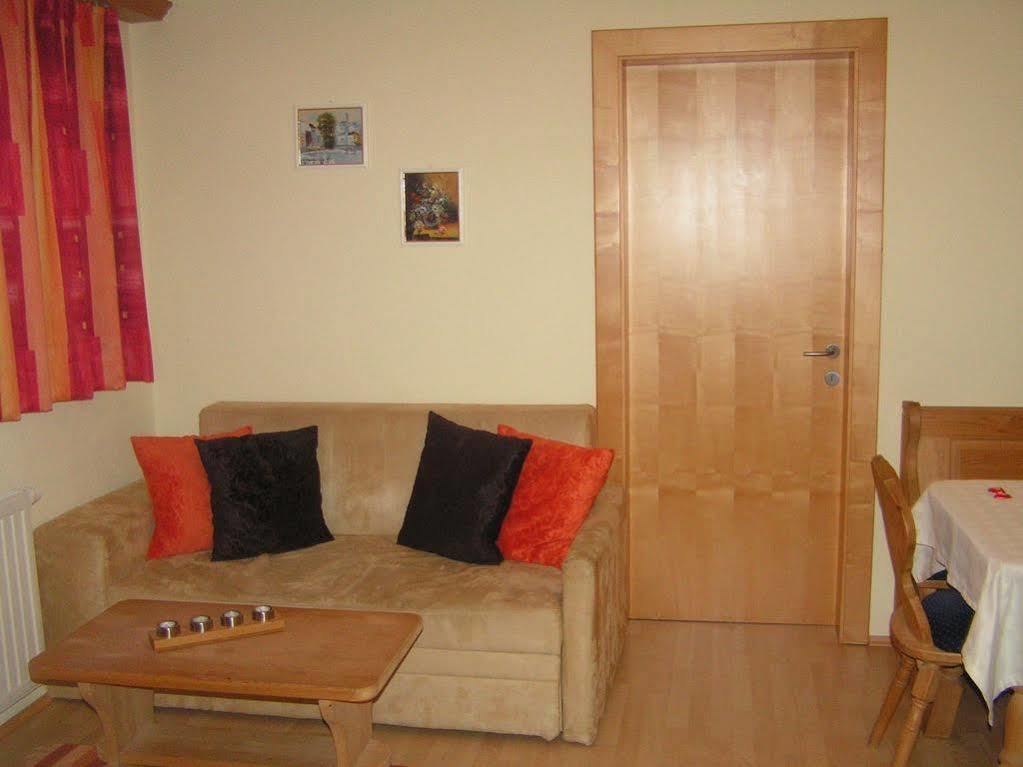 Aparthotel Haeus'L Am Ruan Berwang Esterno foto